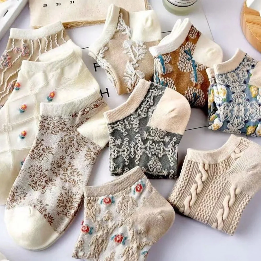 Vintage Style Multicolor 9 pairs Socks Set